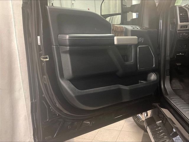 Used 2019 Black Ford Lariat image 9