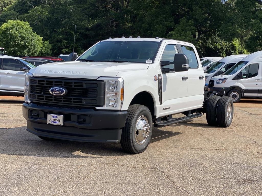 New 2026 Oxford White Ford F-350® XL image 6