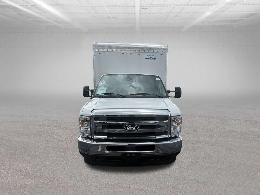 New 2027 Oxford White Ford E-450 DRW image 11