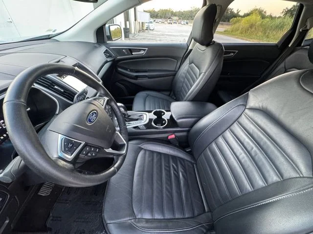 Used 2016 Silver Ford SEL image 29