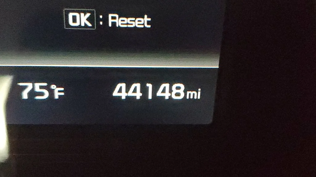 Used 2022 White Kia GT-Line image 33