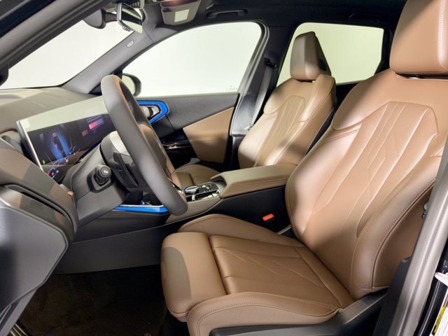 New 2026 Black Sapphire Metallic BMW 30 xDrive image 4