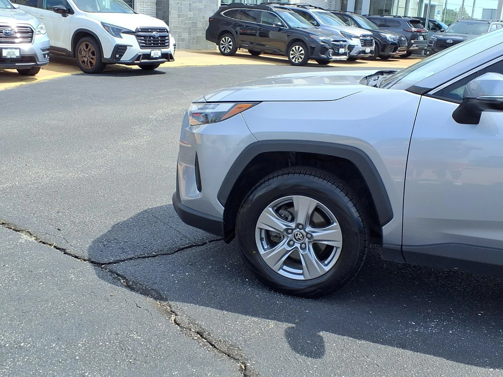 Used 2022 Silver Sky Metallic Toyota XLE image 23