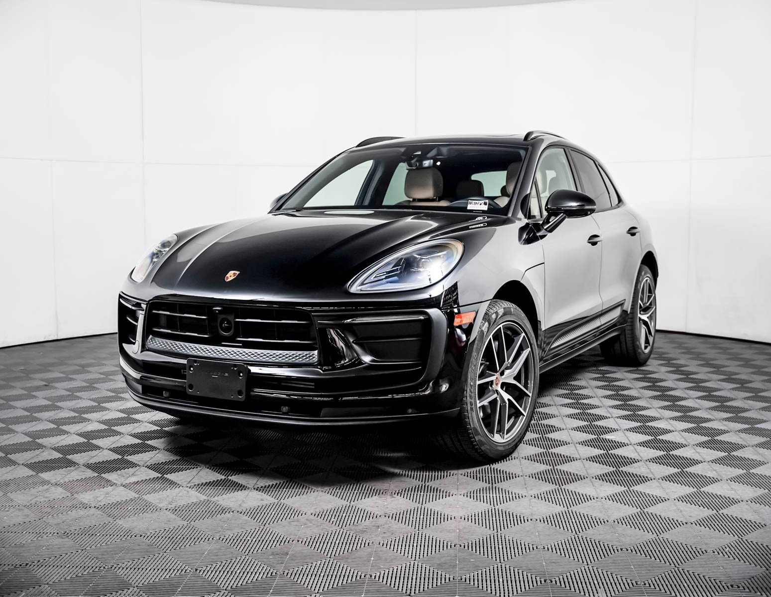 2026 Porsche Macan's photo