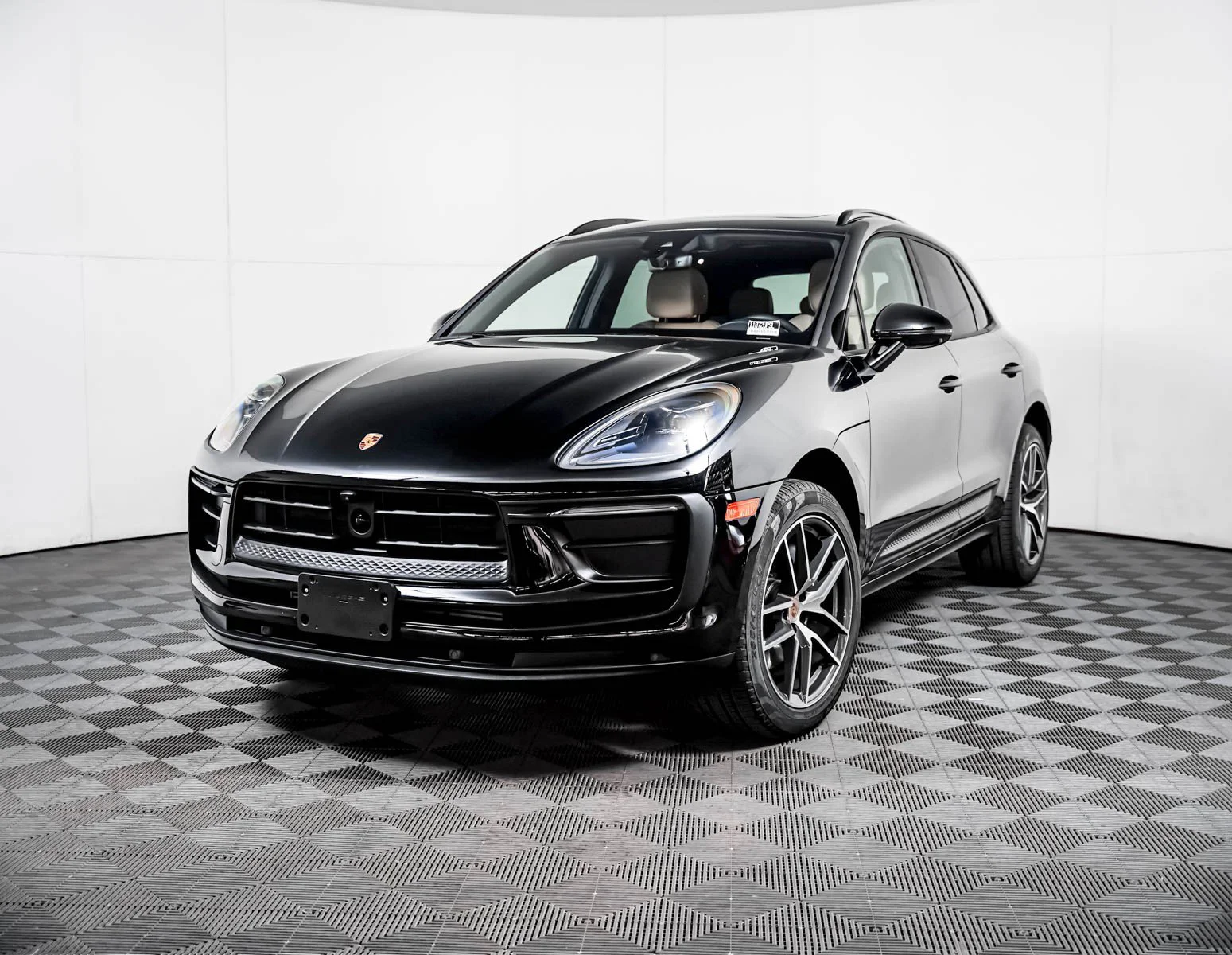 2026 Porsche Macan's photo