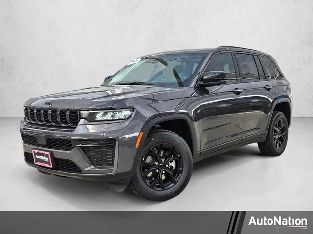 2026 Jeep Grand Cherokee Laredo Altitude