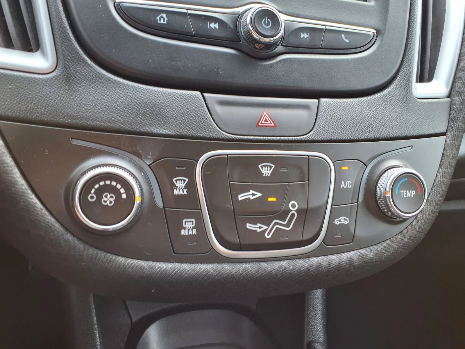 2017 Chevrolet Malibu 1LS - Photo 10