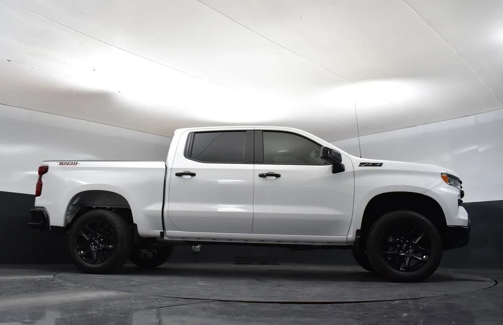 New 2026 Summit White Chevrolet LT Trail Boss image 34