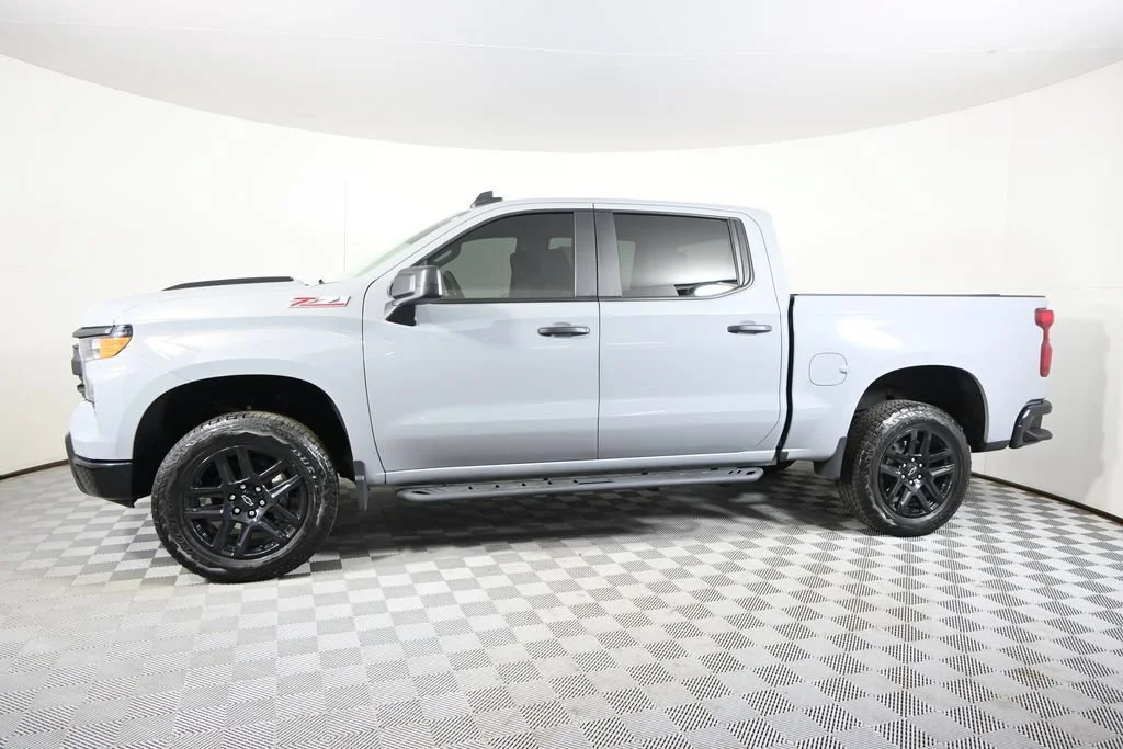 Used 2025 Chevrolet Silverado 1500 Custom with VIN 3GCUKCED6SG156633 for sale in Forest Lake, Minnesota