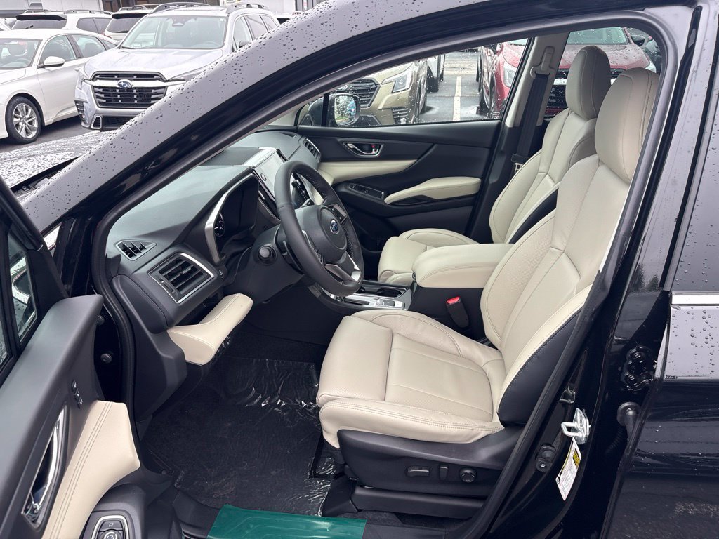 New 2027 CRYSTAL BLACK SILICA Subaru Limited 7-Passenger image 9