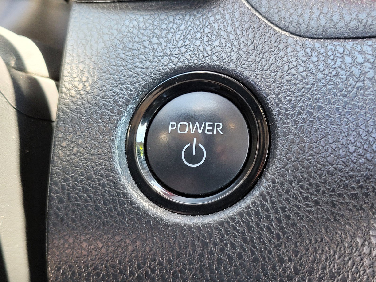 Used 2025 White Toyota  image 23