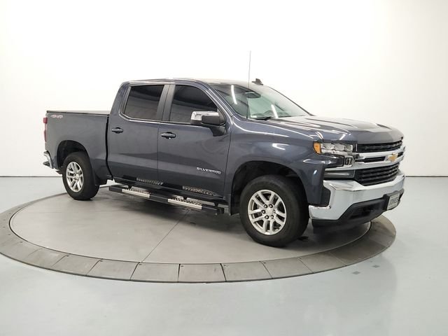 Used 2021 Gray Chevrolet LT image 3