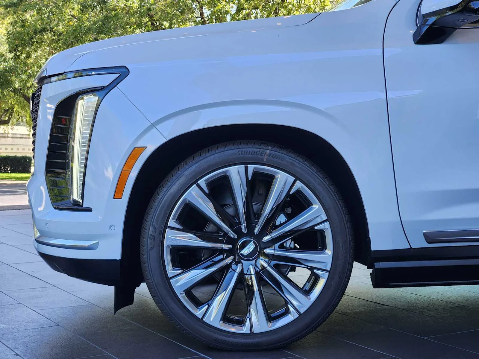 New 2026 Vibrant White Tricoat Cadillac Luxury image 5
