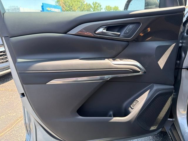 2027 Chevrolet Traverse Z71 - Photo 23