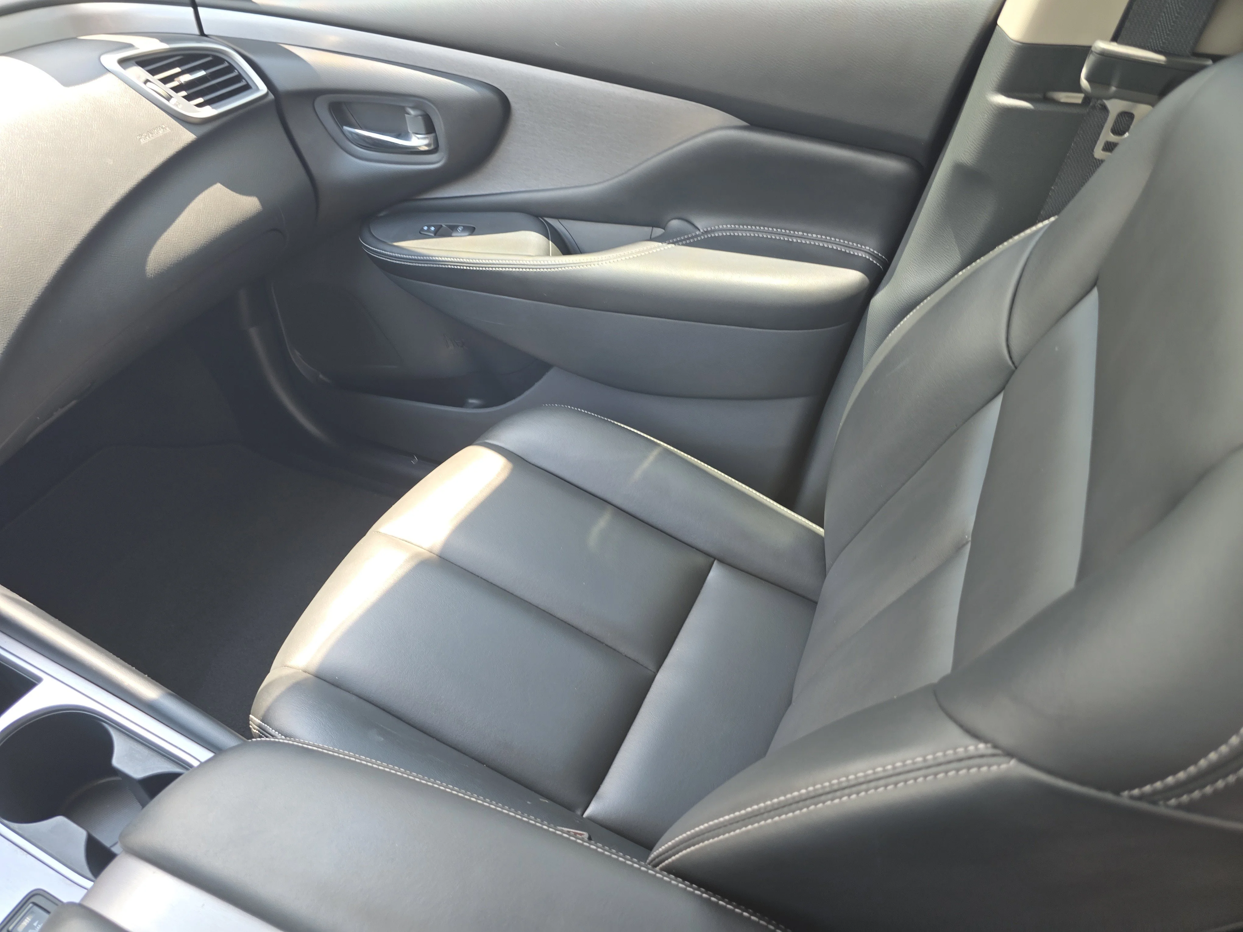 Certified Used 2024 Gun Metallic Nissan SV image 15