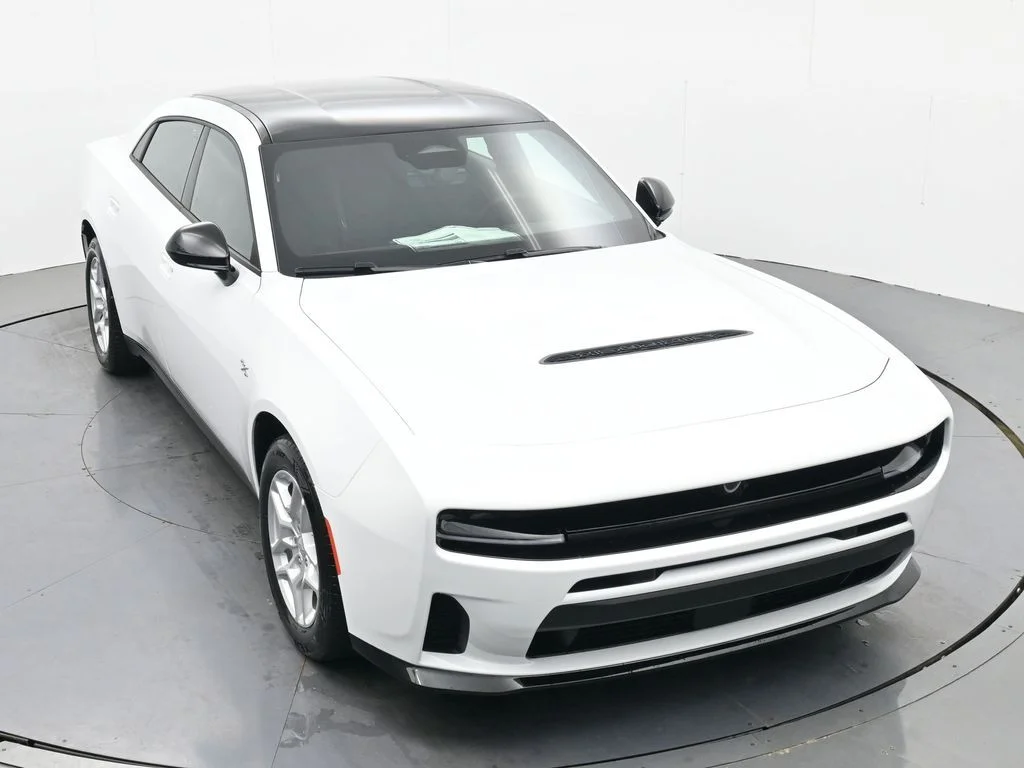 New 2026 White Knuckle Exterior Paint Dodge R/T image 25