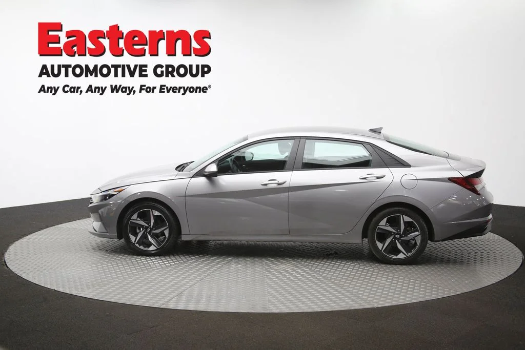 Used 2023 Silver Hyundai SEL image 55