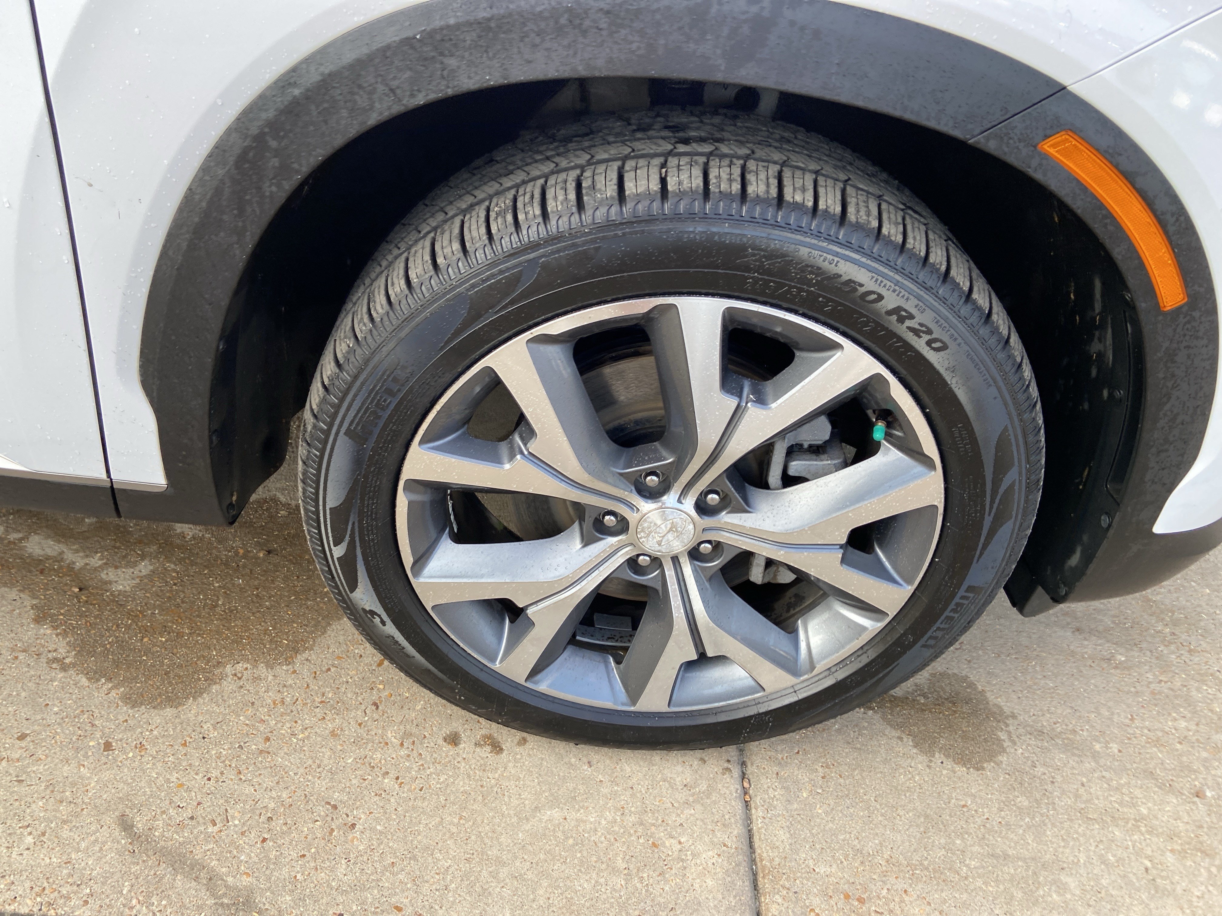 Used 2020 Hyper White Hyundai SEL image 32
