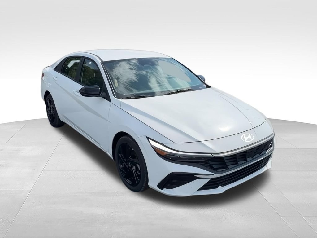 New 2026 White Hyundai SEL Sport image 2