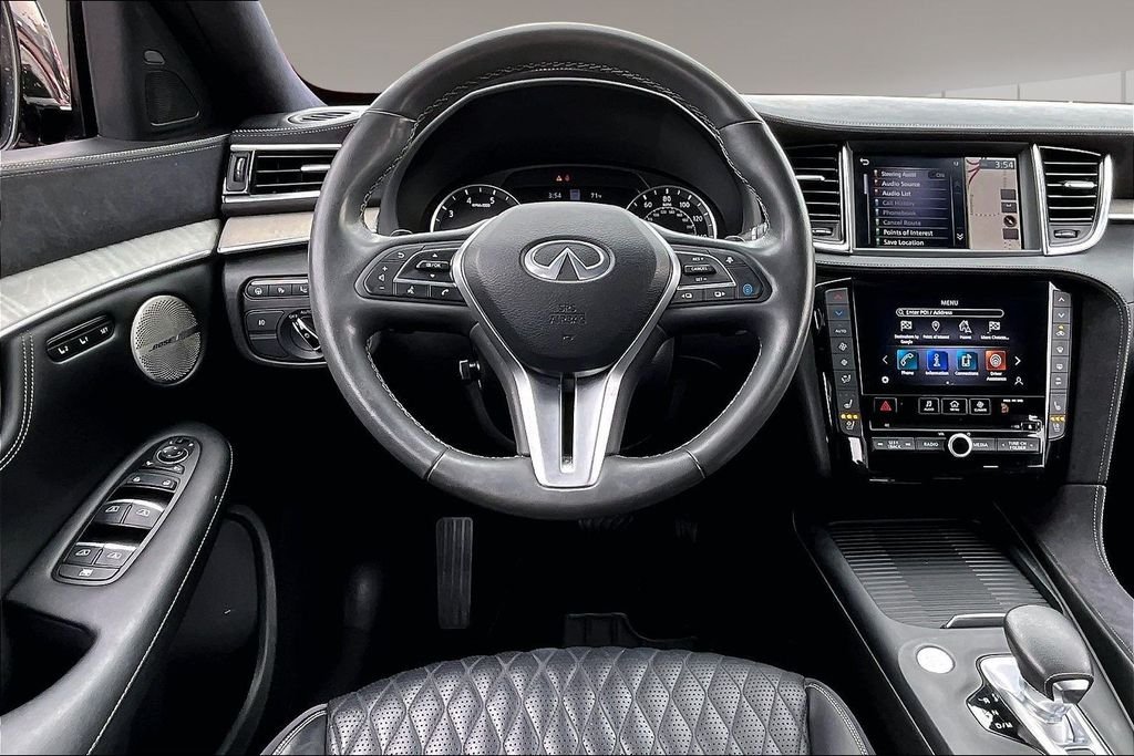 Used 2022 Red INFINITI Autograph image 5