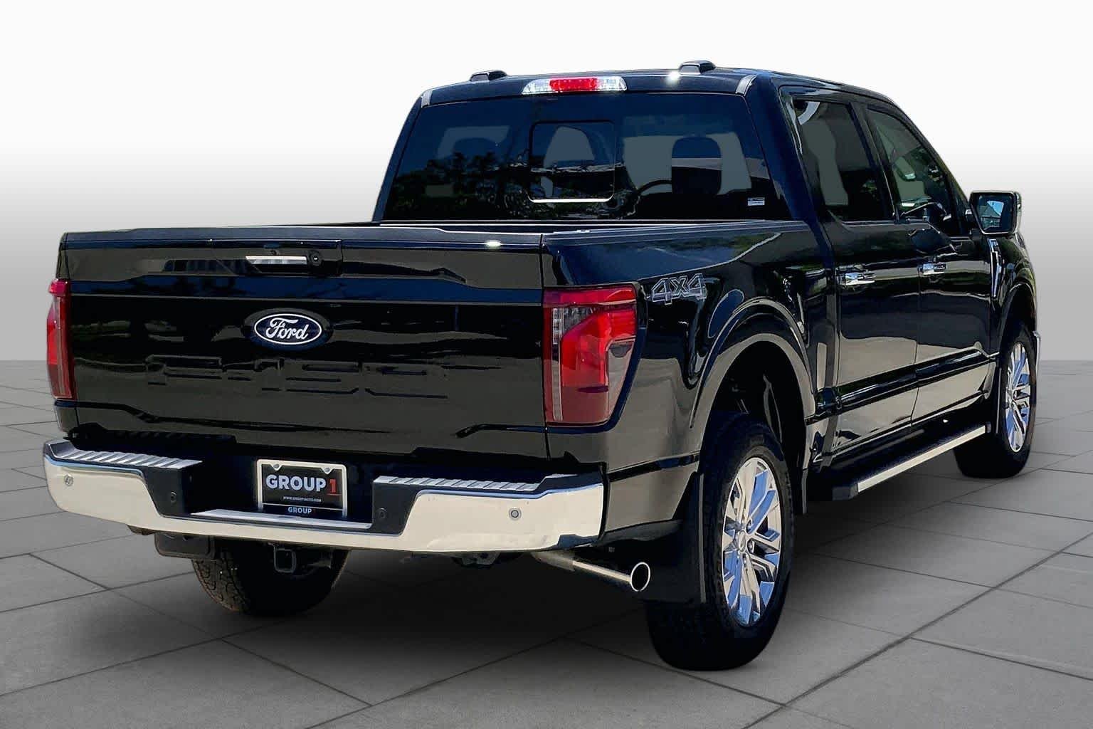 Used 2024 Agate Black Metallic Ford XLT image 13