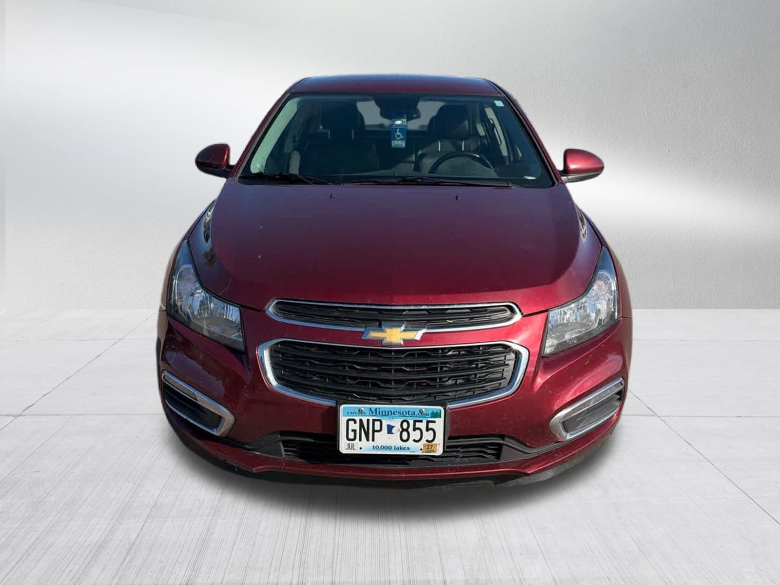 Used 2015 SIREN RED TINTCOAT Chevrolet Diesel image 2