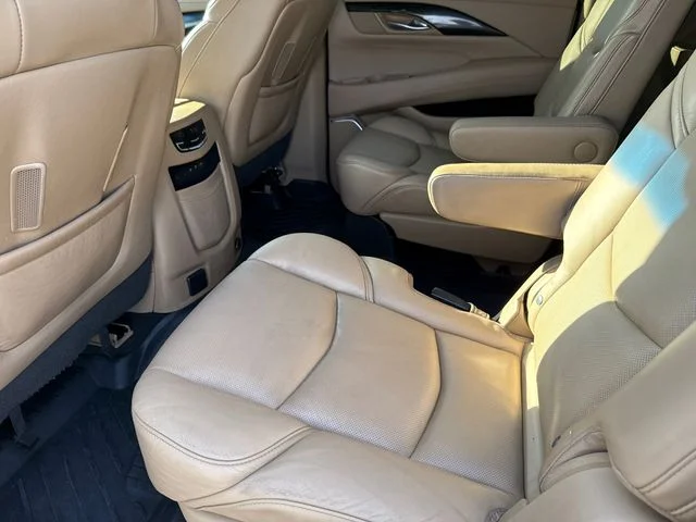 Used 2018 White Cadillac Platinum Edition image 18