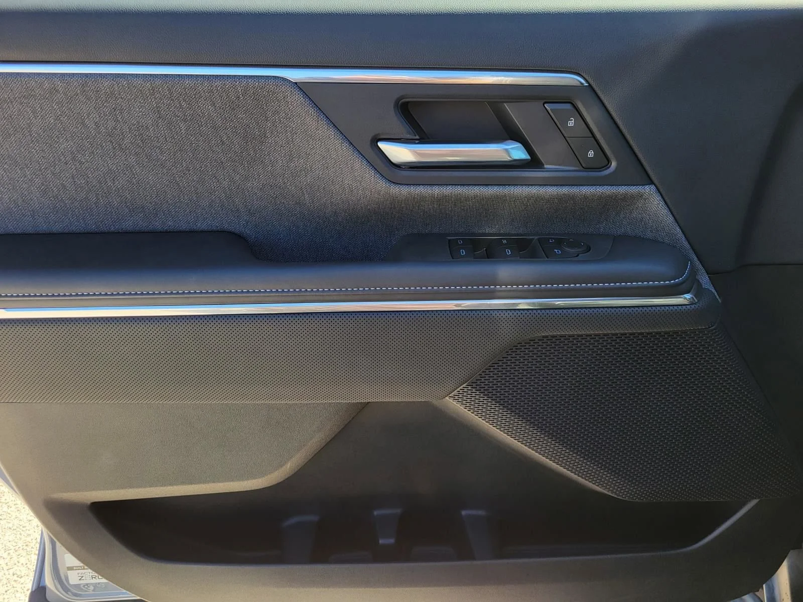 2026 GMC Sierra EV Elevation - Photo 6
