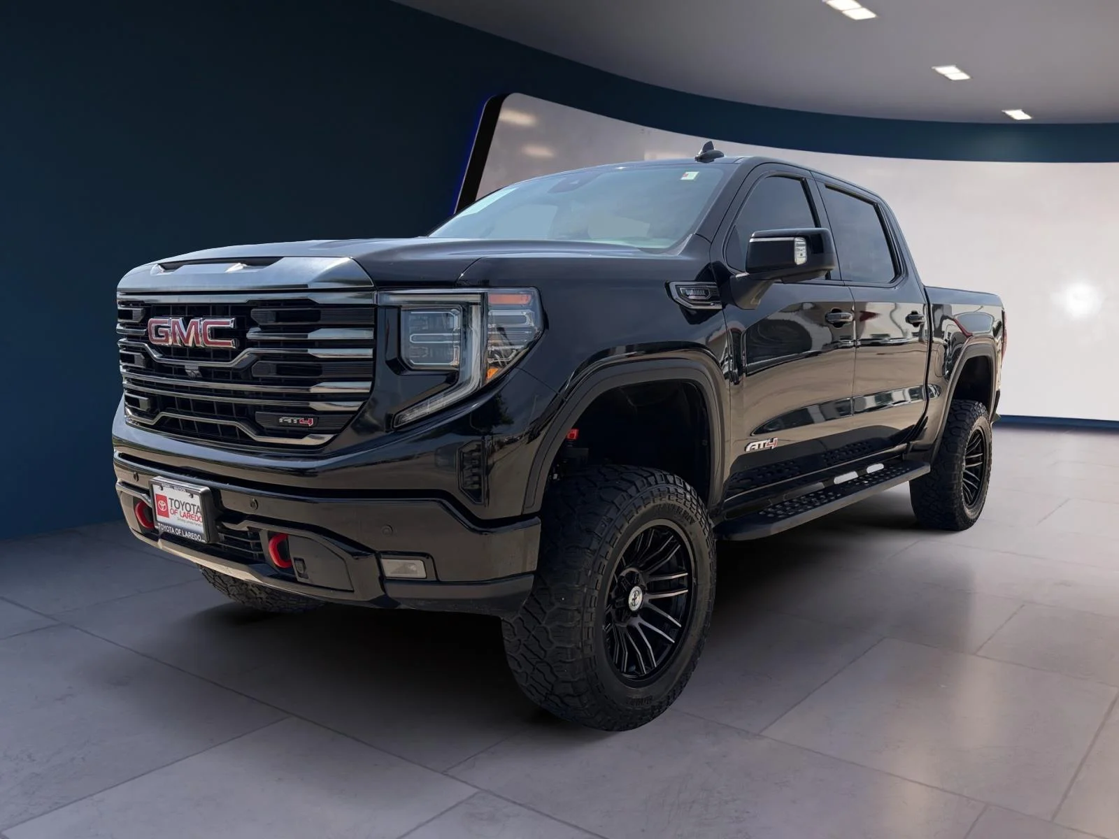 2023 GMC Sierra 4WD Crew Cab Short Box AT4's photo