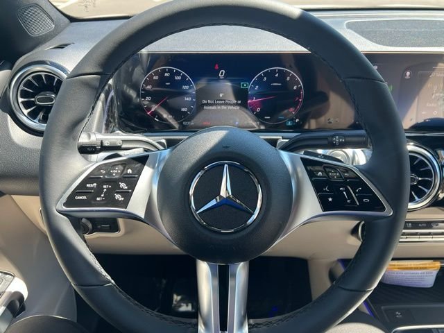 New 2026 White Mercedes-Benz GLB 250 image 10
