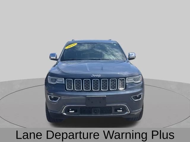Used 2019 Blue Jeep Overland image 11
