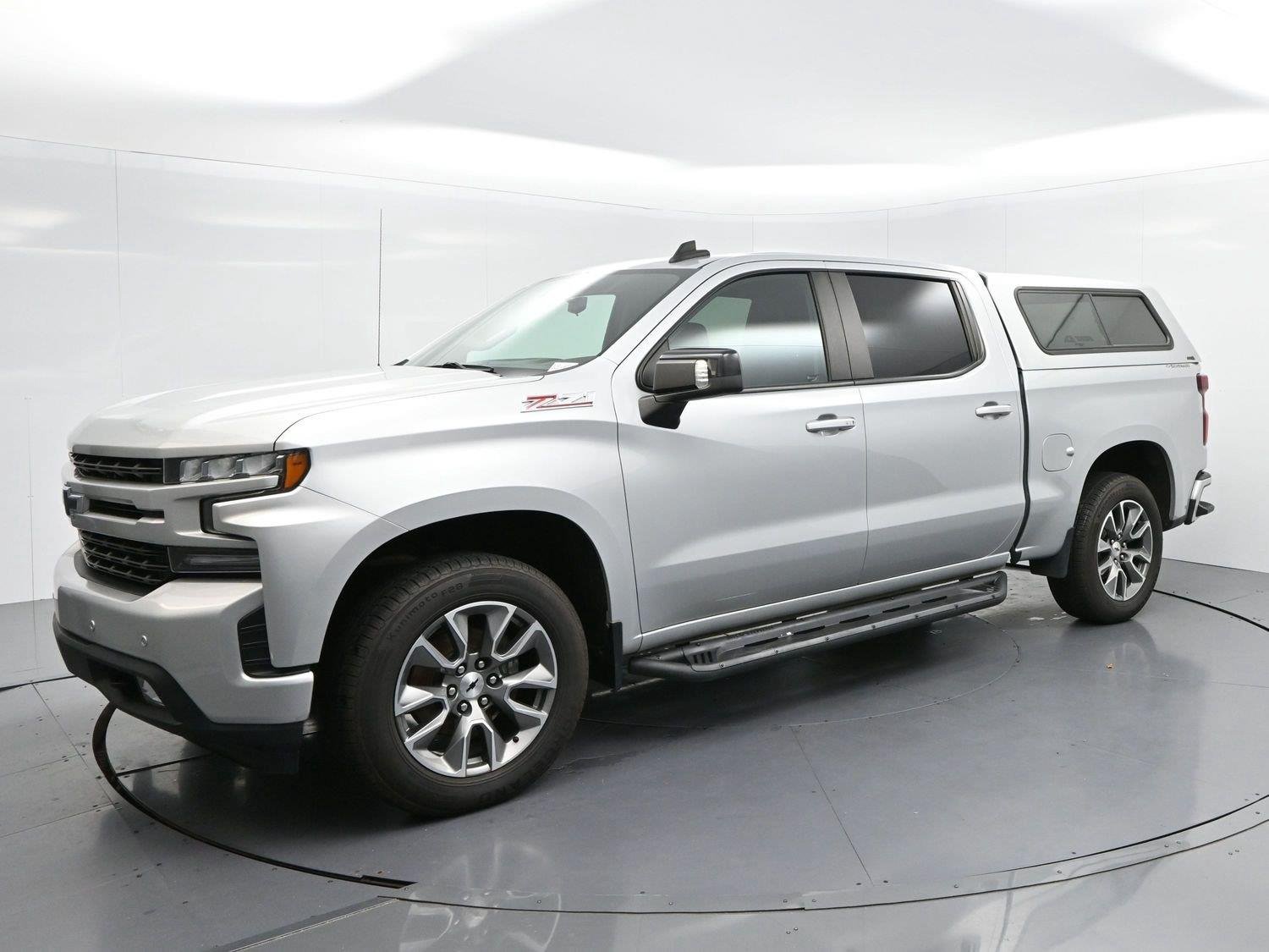 Used 2020 SILVER ICE METALLIC Chevrolet RST image 3