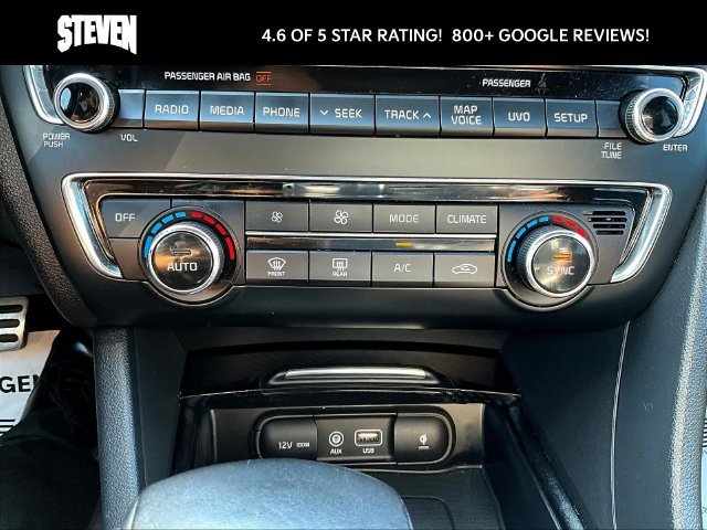 Used 2016 Black Kia SXL image 19