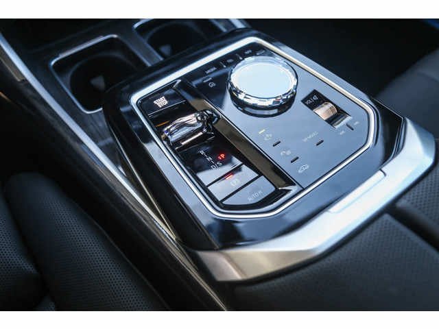 Used 2026 Frozen Deep Grey BMW 760i xDrive image 16