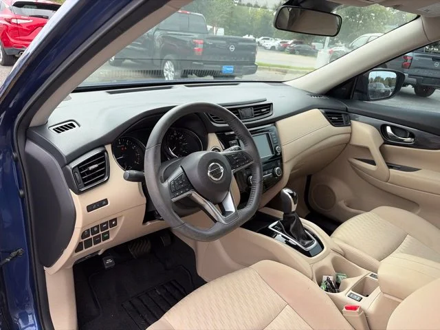Used 2020 Blue Nissan SV image 26