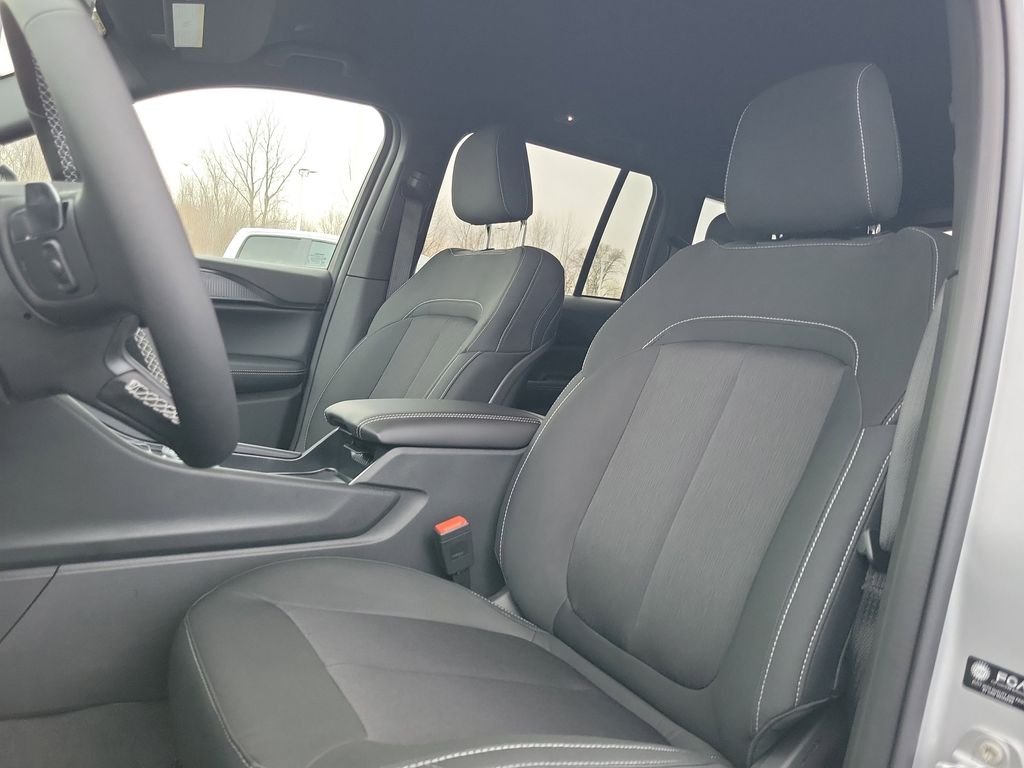 New 2026 Silver Zynith Jeep Laredo image 20