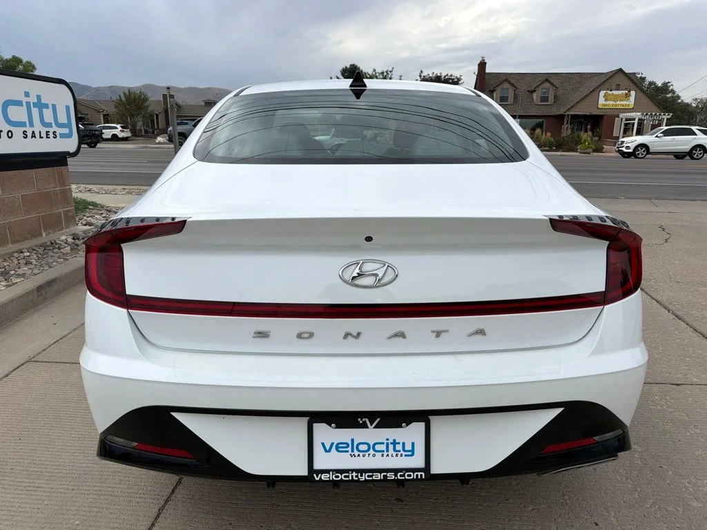 Used 2020 Gray Hyundai SEL image 4