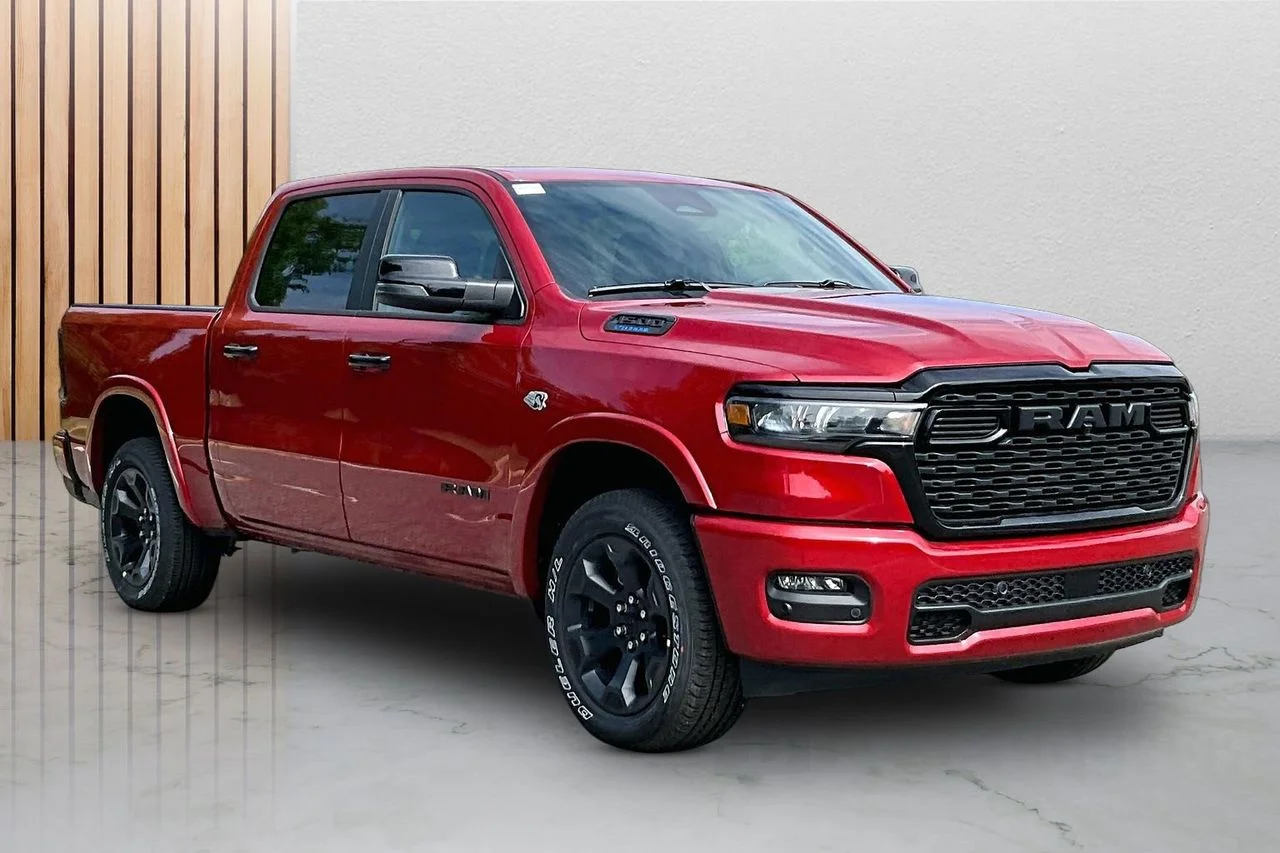New 2026 Molten Red Pearl-Coat Exterior Paint RAM Big Horn/Lone Star image 2