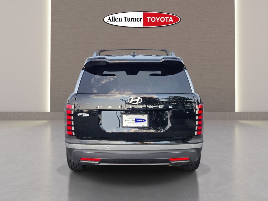 Used 2026 Black Hyundai SEL Premium image 8