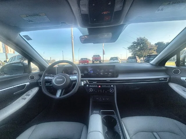 2025 Hyundai Sonata SEL - Photo 19