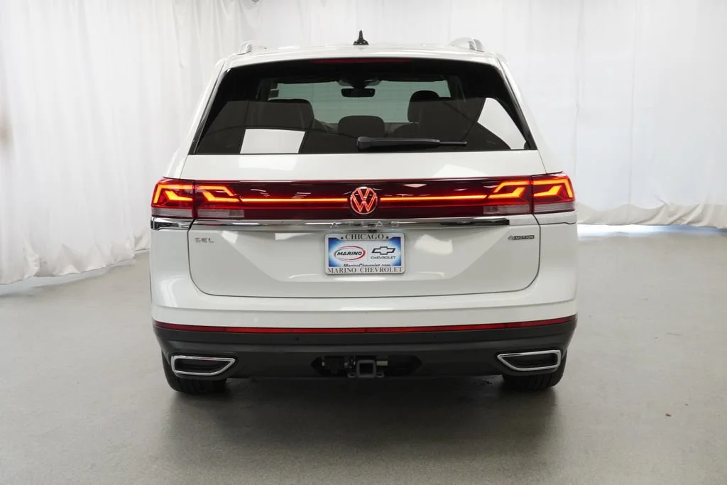 Used 2024 White Volkswagen 2.0T SEL image 40