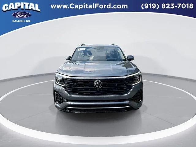 Used 2024 Gray Volkswagen 2.0T SEL Premium R-Line image 3