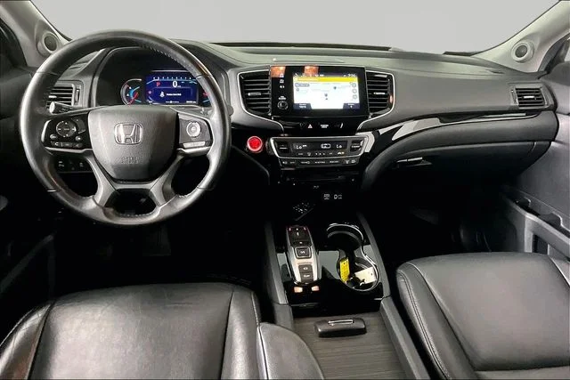 Used 2020  Honda Touring image 7