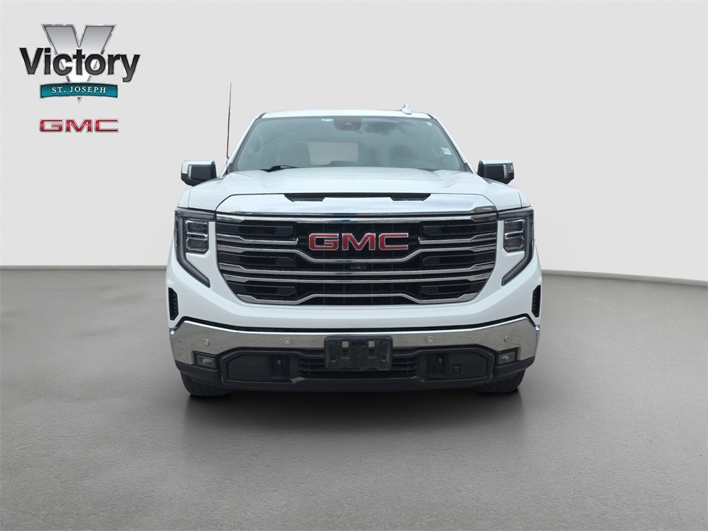 Used 2022 GMC Sierra 1500 SLT with VIN 3GTUUDET3NG520910 for sale in Kansas City