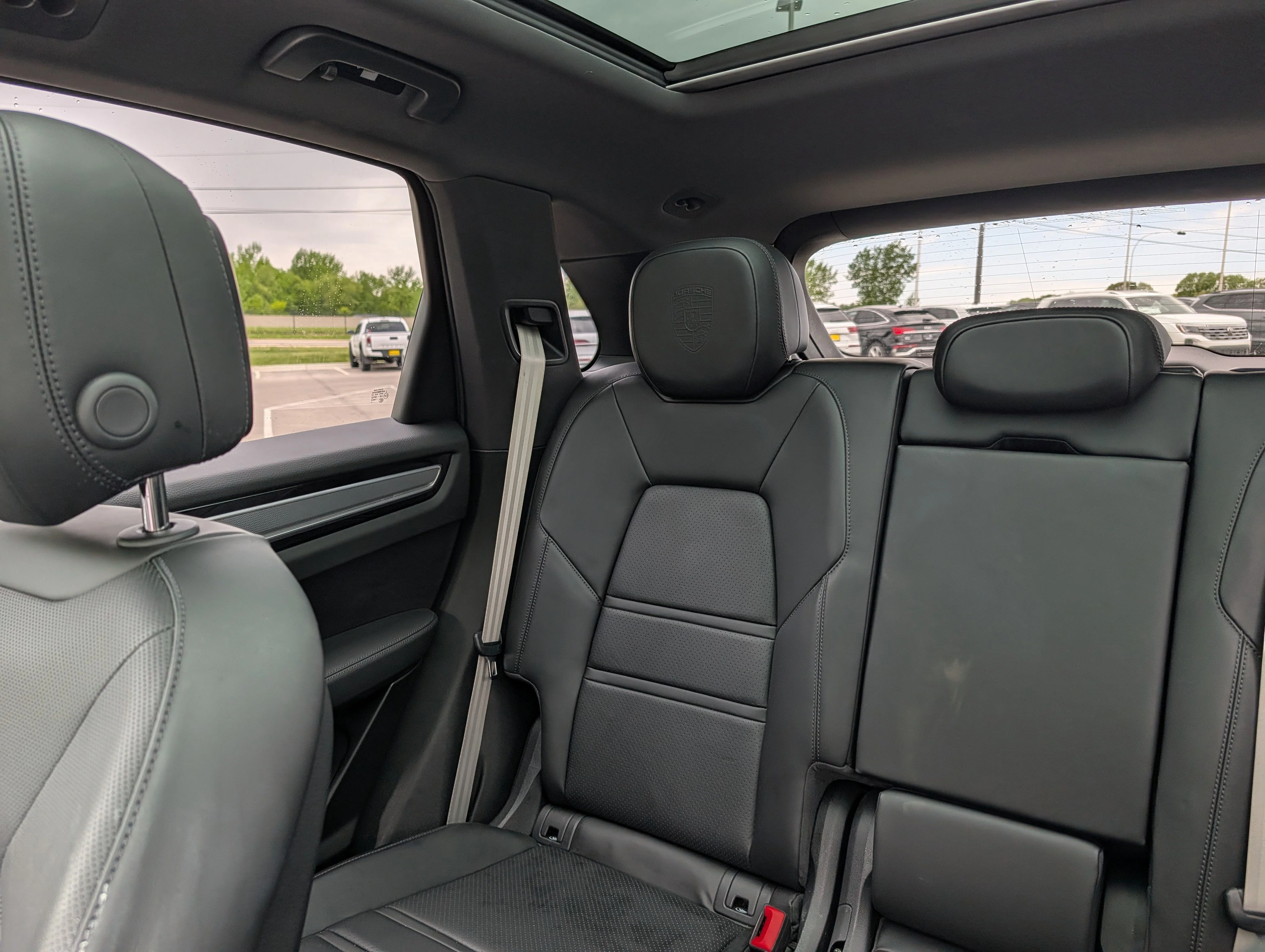2022 Porsche Cayenne Platinum Edition - Photo 12