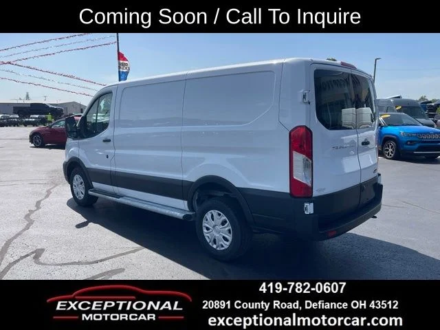 Used 2025 White Ford Base image 3
