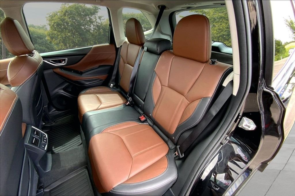 Used 2023 Black Subaru Touring image 22