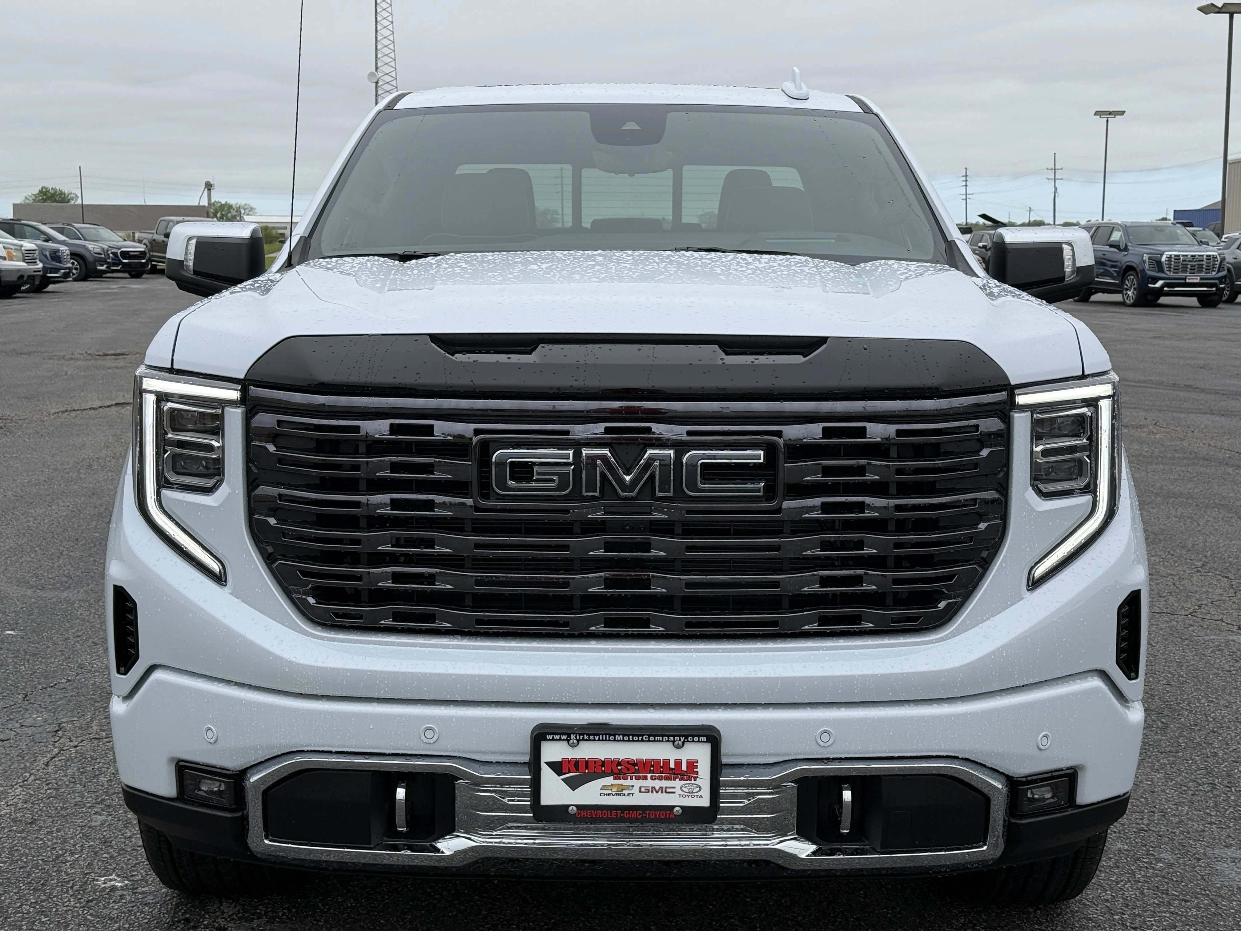 New 2026 Glacier White Tricoat GMC Denali Ultimate image 10