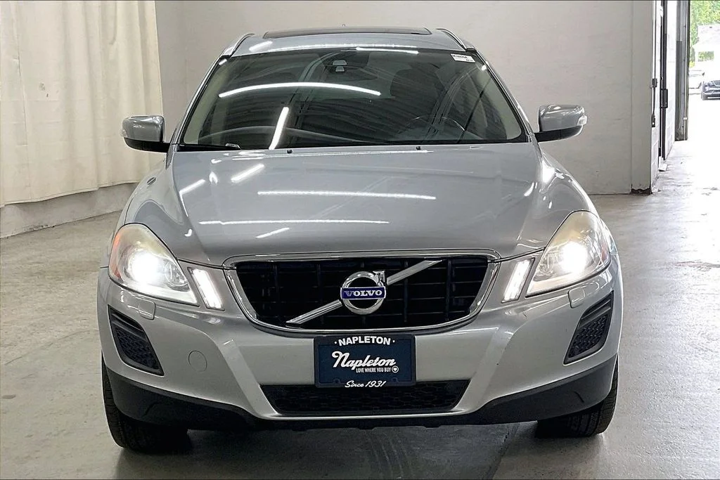 Used 2013 Volvo XC60 T6 with VIN YV4902DZXD2365448 for sale in Oak Lawn, IL