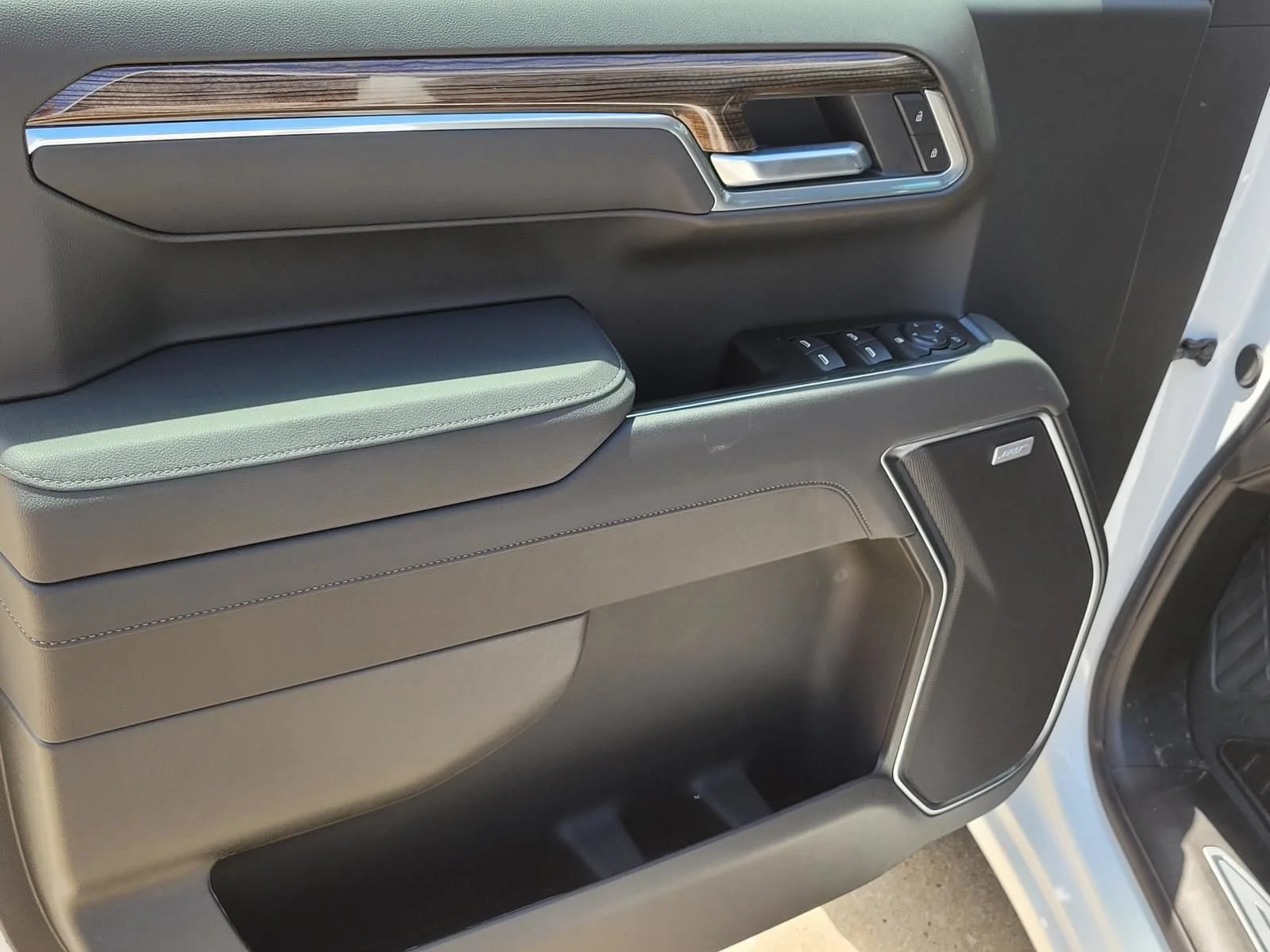 2026 Chevrolet Silverado 1500 RST - Photo 12